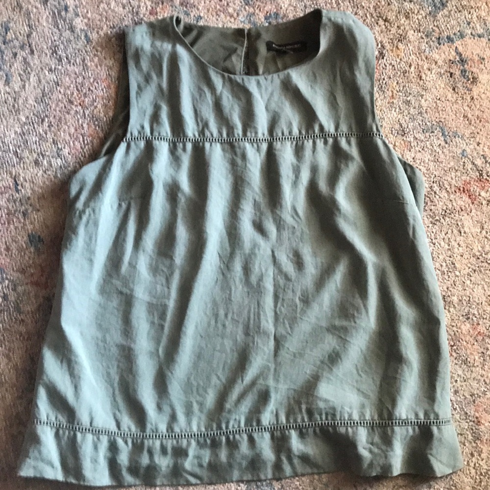 Banana Republic top.